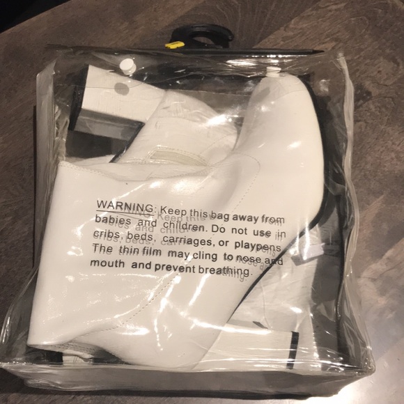 Spirit M&M Green Character Costume with Vintage Leather Knee High White Boots - Picture 4 of 6